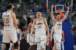 开云体育官网-神仙对局！CBA比赛过程堪比大片