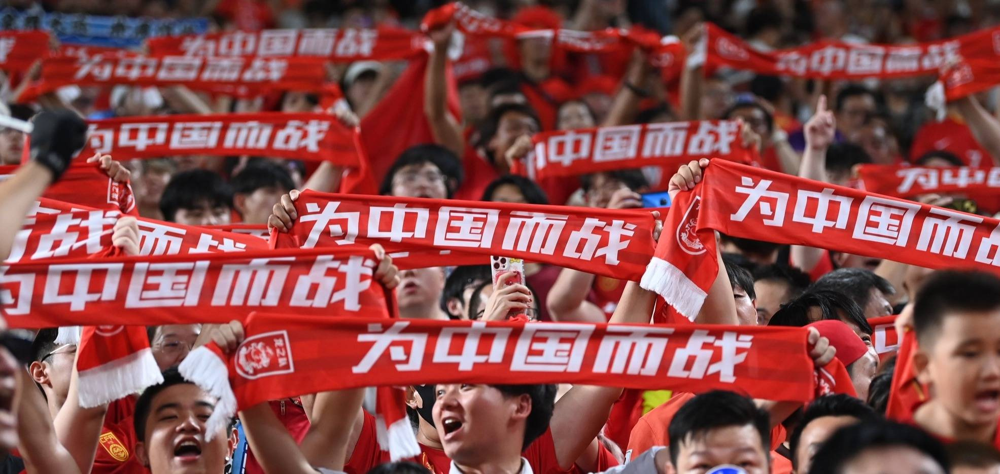 激情赛场，球队为国争得胜利的简单介绍