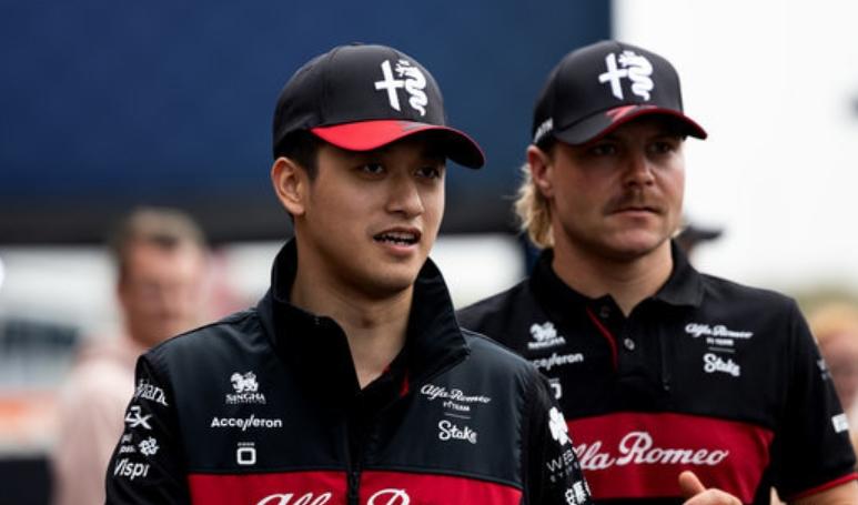 F1赛车赛事中湖人战胜对手成功宣布退役的简单介绍