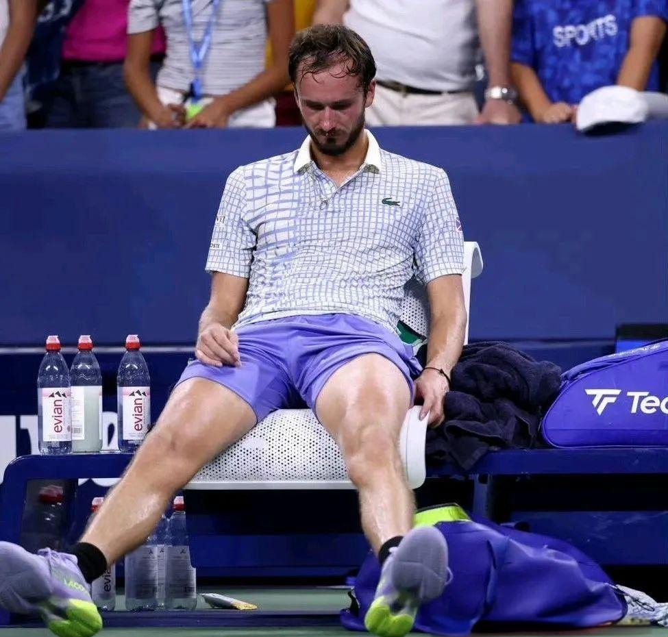 美网力克蒙特卡洛大师赛,梅德韦杰夫点燃赛场的简单介绍 美网力克蒙特卡洛大师赛,梅德韦杰夫点燃赛场的简单介绍